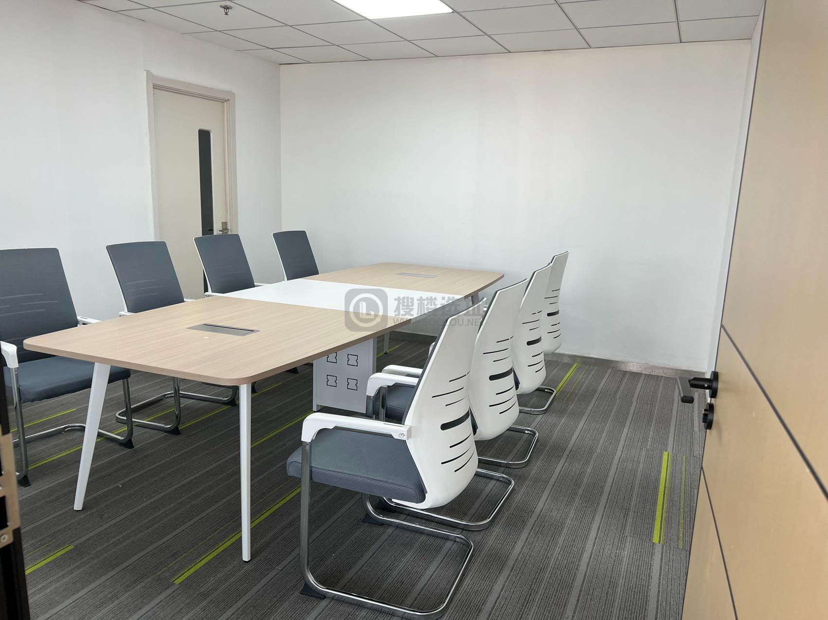 建伟大厦面积261平