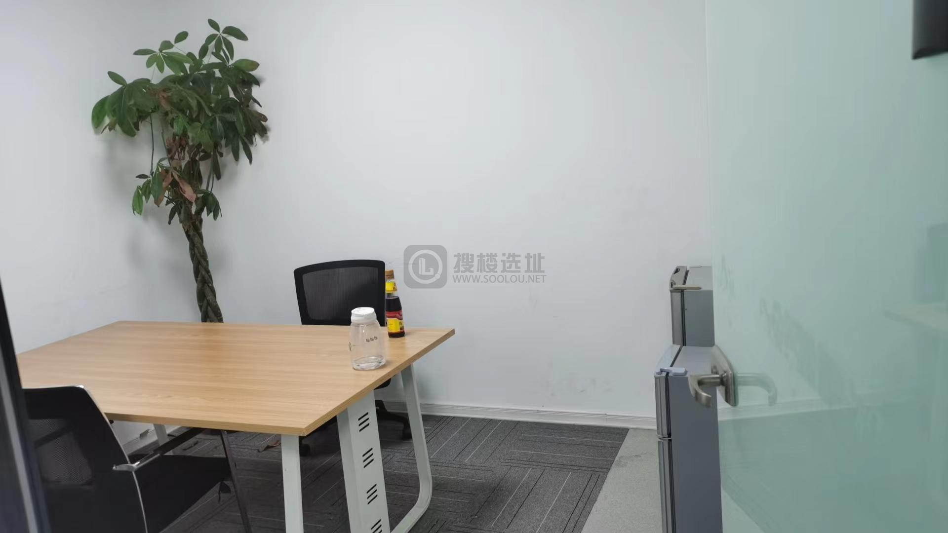 名家科技大厦面积136平