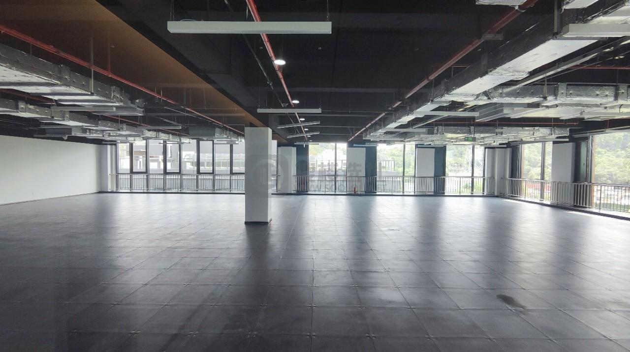 东南大厦面积950平