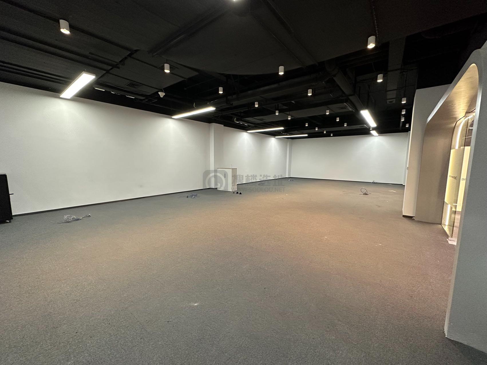 数动未来空间站面积180平