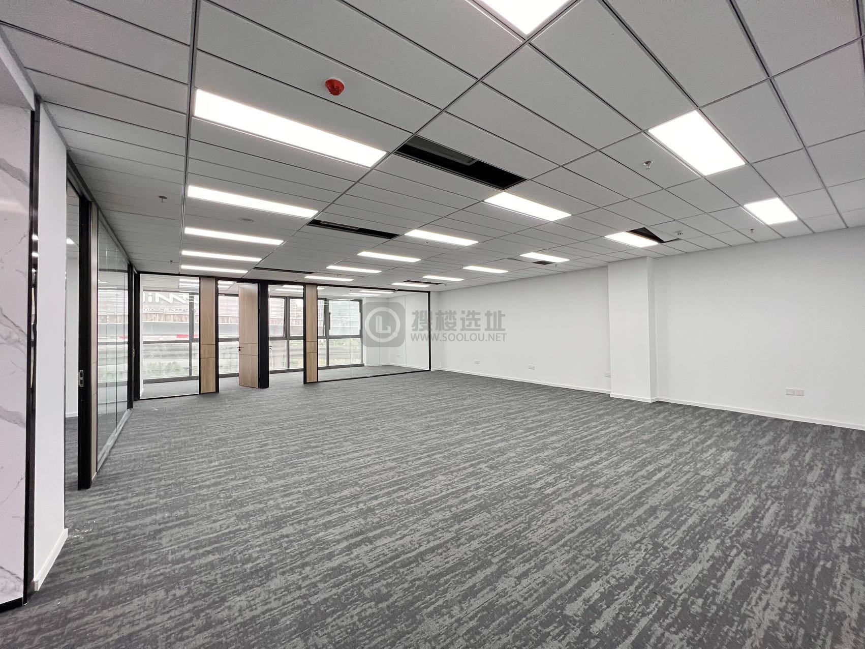 高铁网谷面积322平