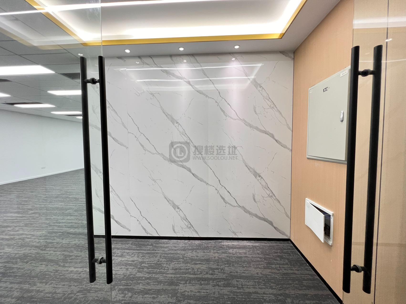 高铁网谷面积270平