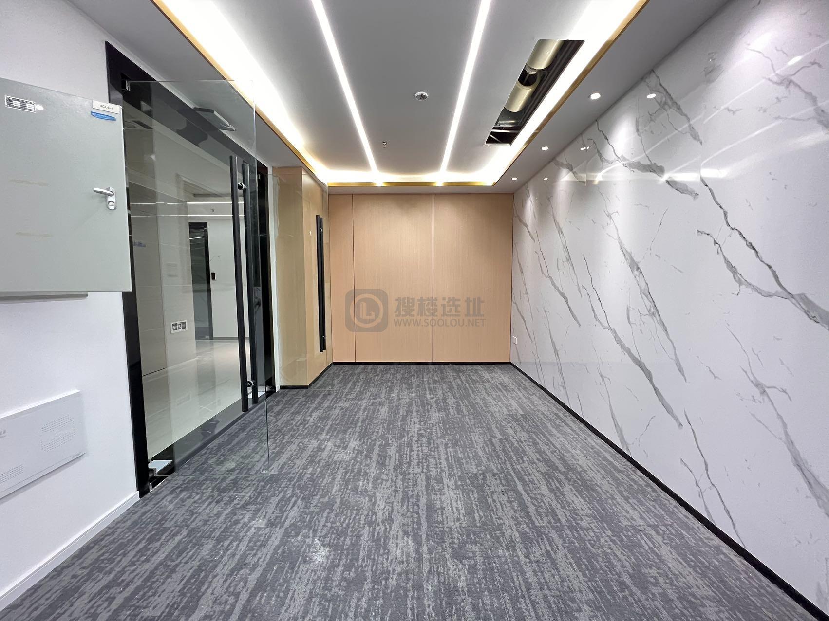 高铁网谷面积322平