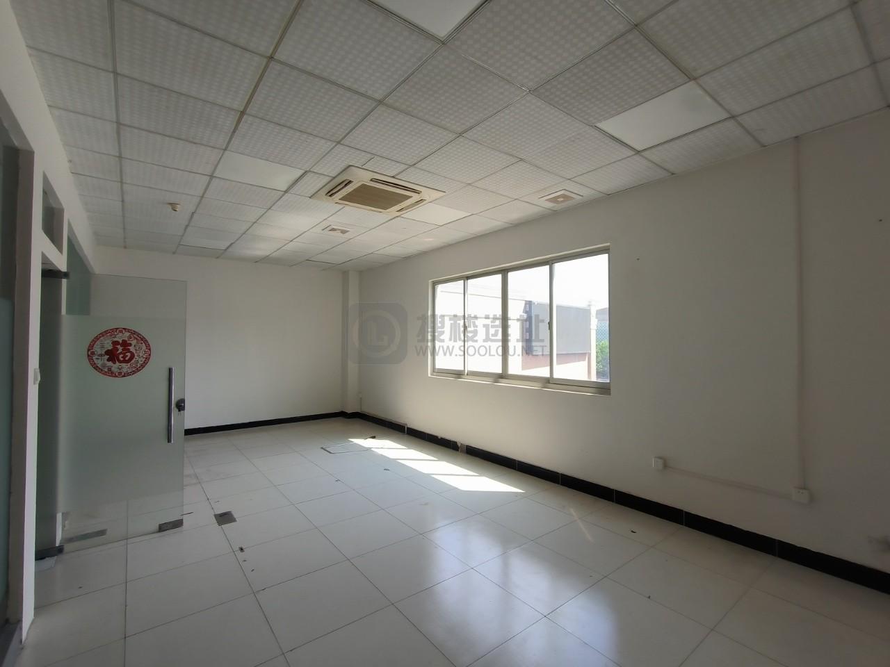 郁金香软件大厦面积142平