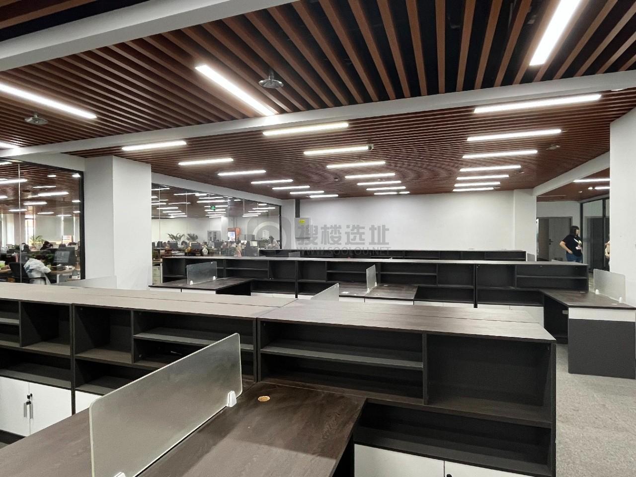 东久创新中心面积425平