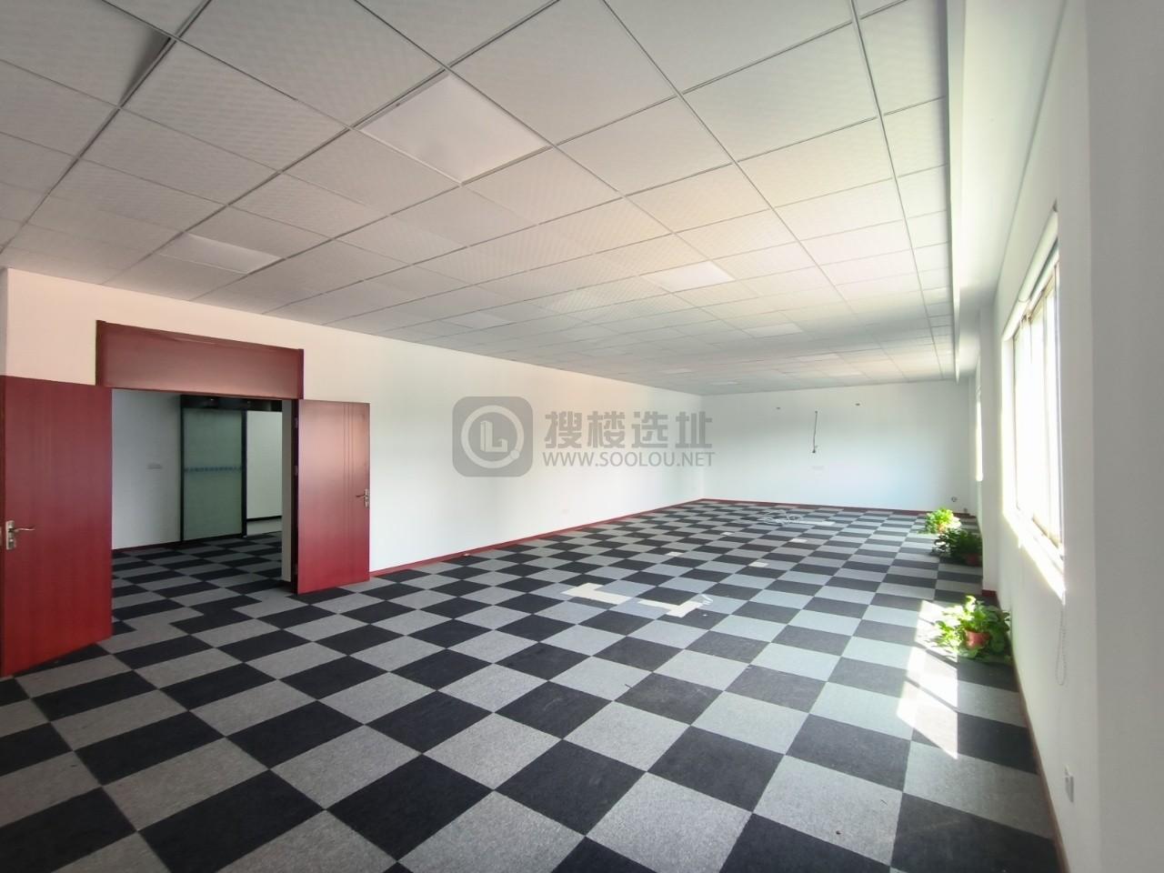 郁金香软件大厦面积394平