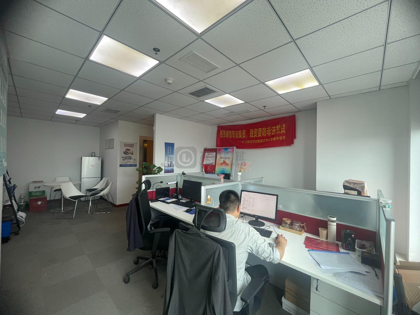 苏宁生活广场面积104平