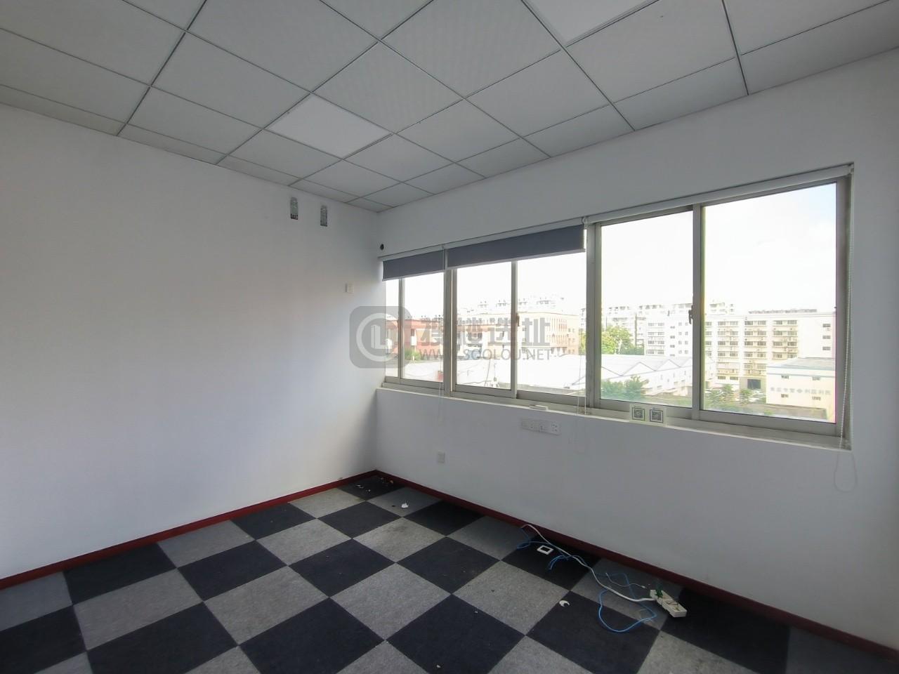 郁金香软件大厦面积394平