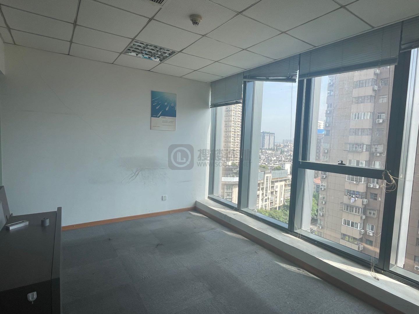 苏宁生活广场面积50平