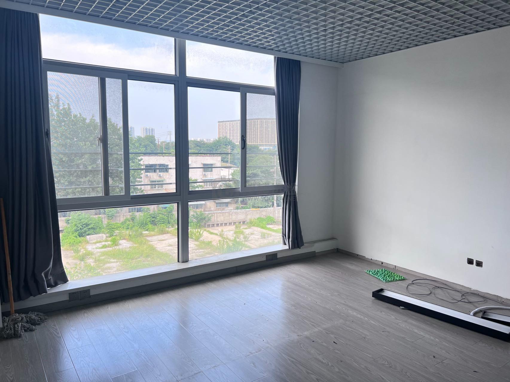 方圣科创产业园面积249平