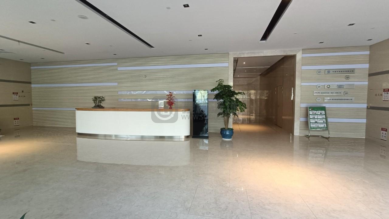 东久创新中心面积2458平