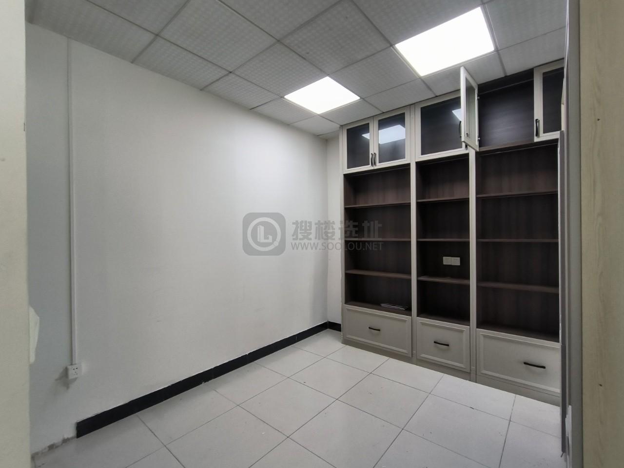 郁金香软件大厦面积142平