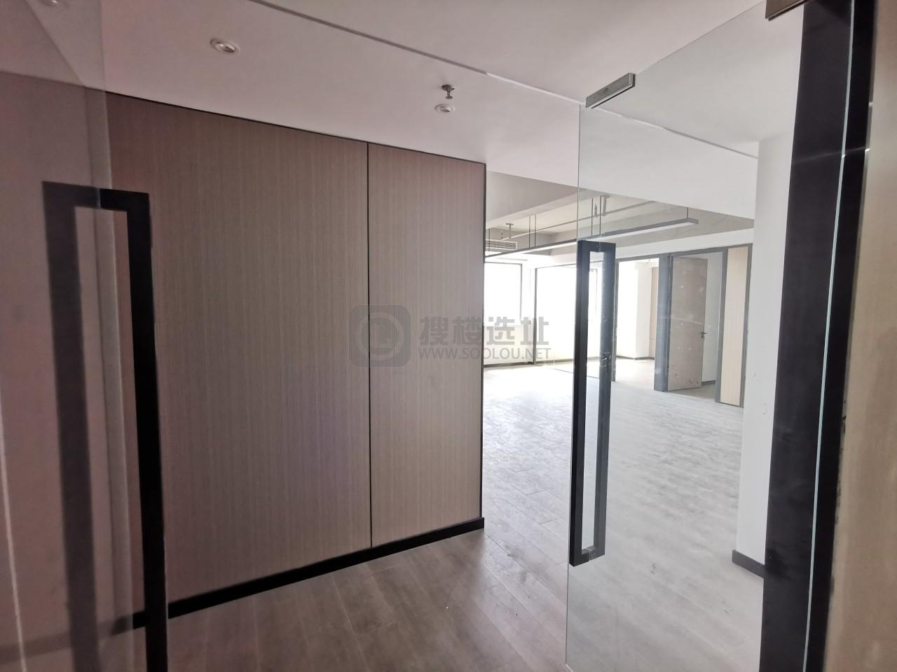 南京纺织大厦面积160