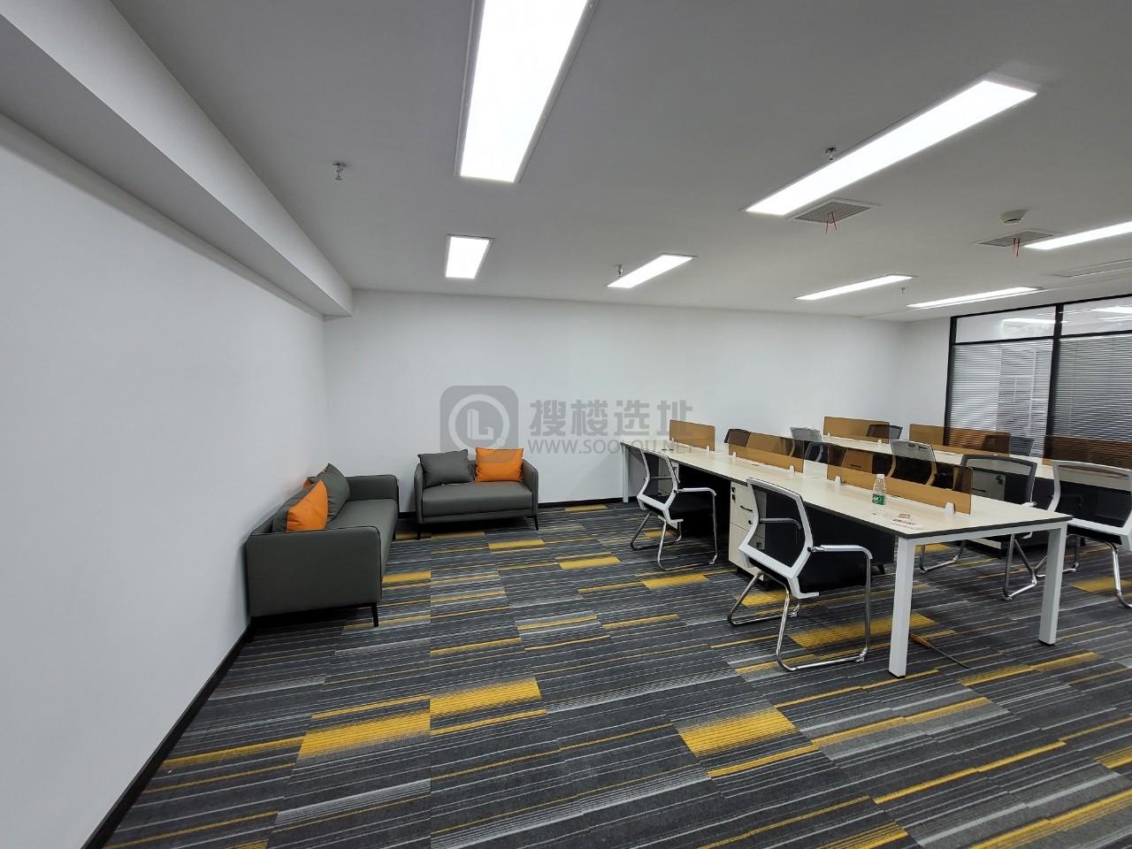 新晨国际大厦面积168平