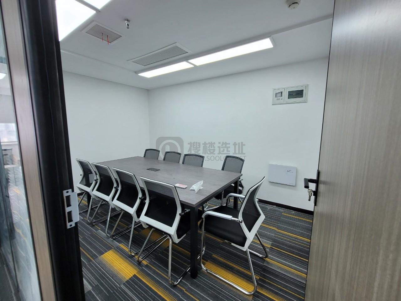 新晨国际大厦面积168平