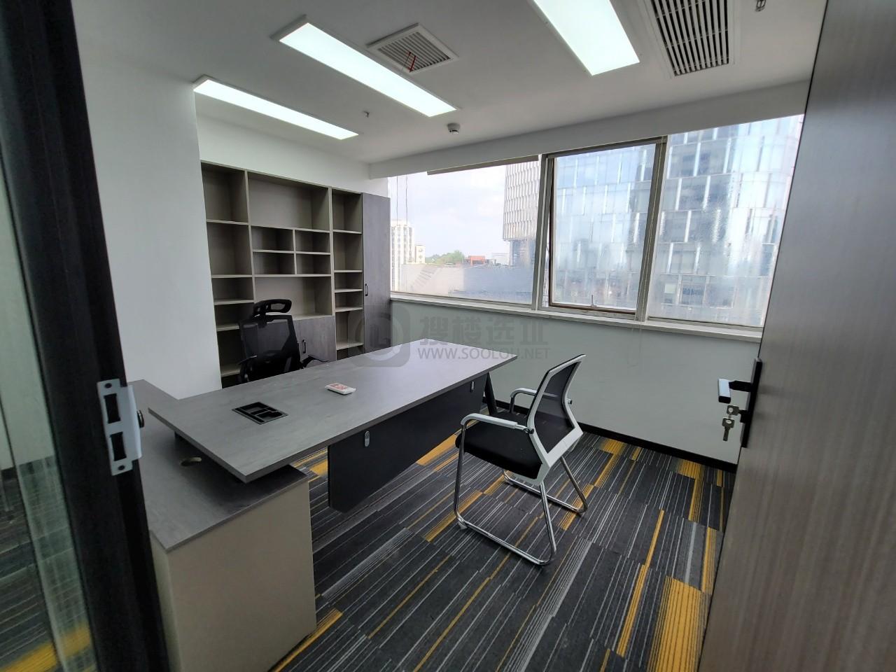 新晨国际大厦面积168平