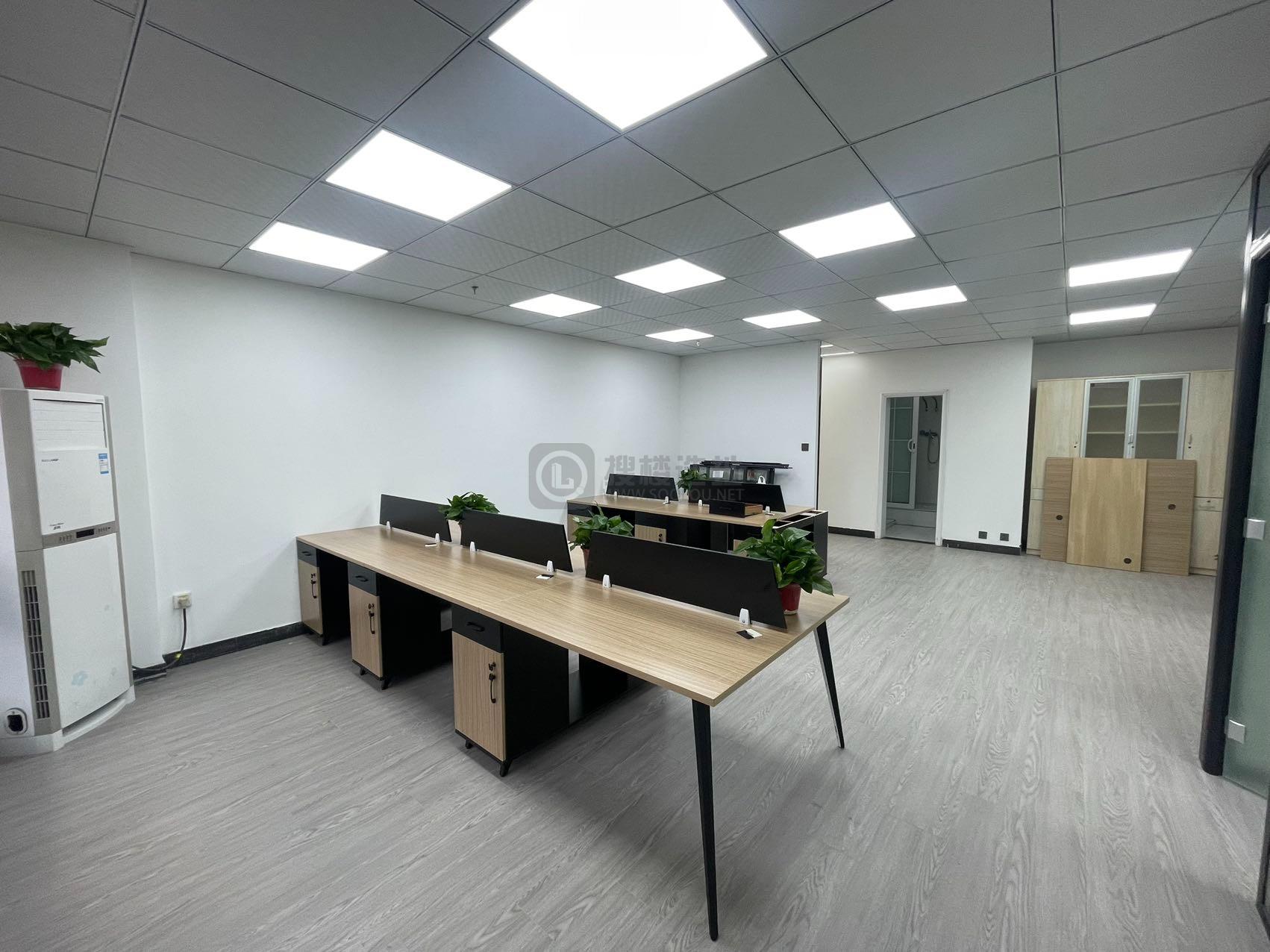 正洪大厦面积120平