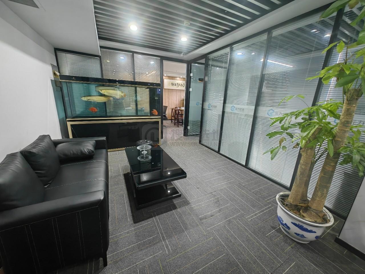 华泰证券大厦面积220平