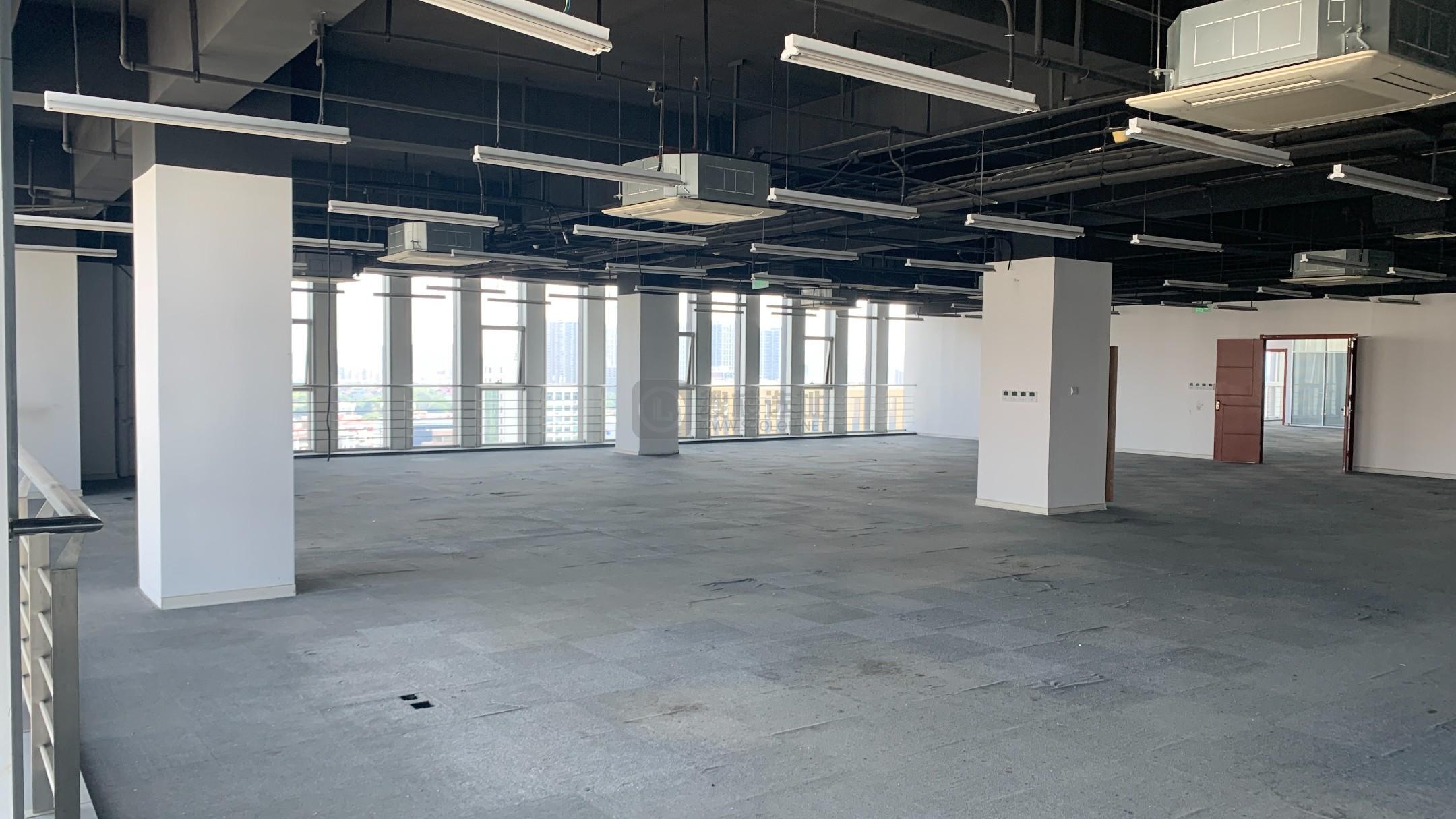 紫金研创中心面积1452平