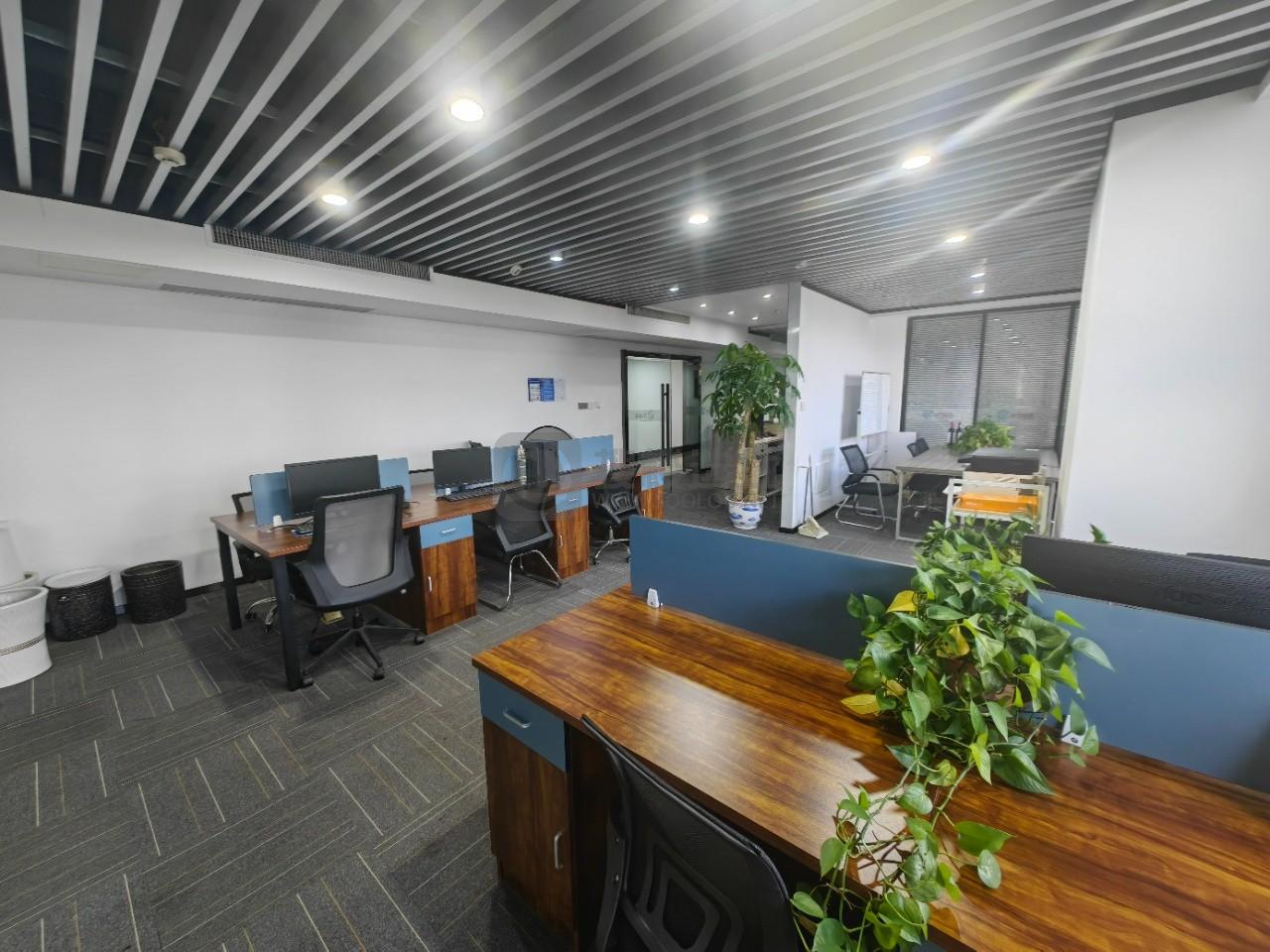 华泰证券大厦面积220平