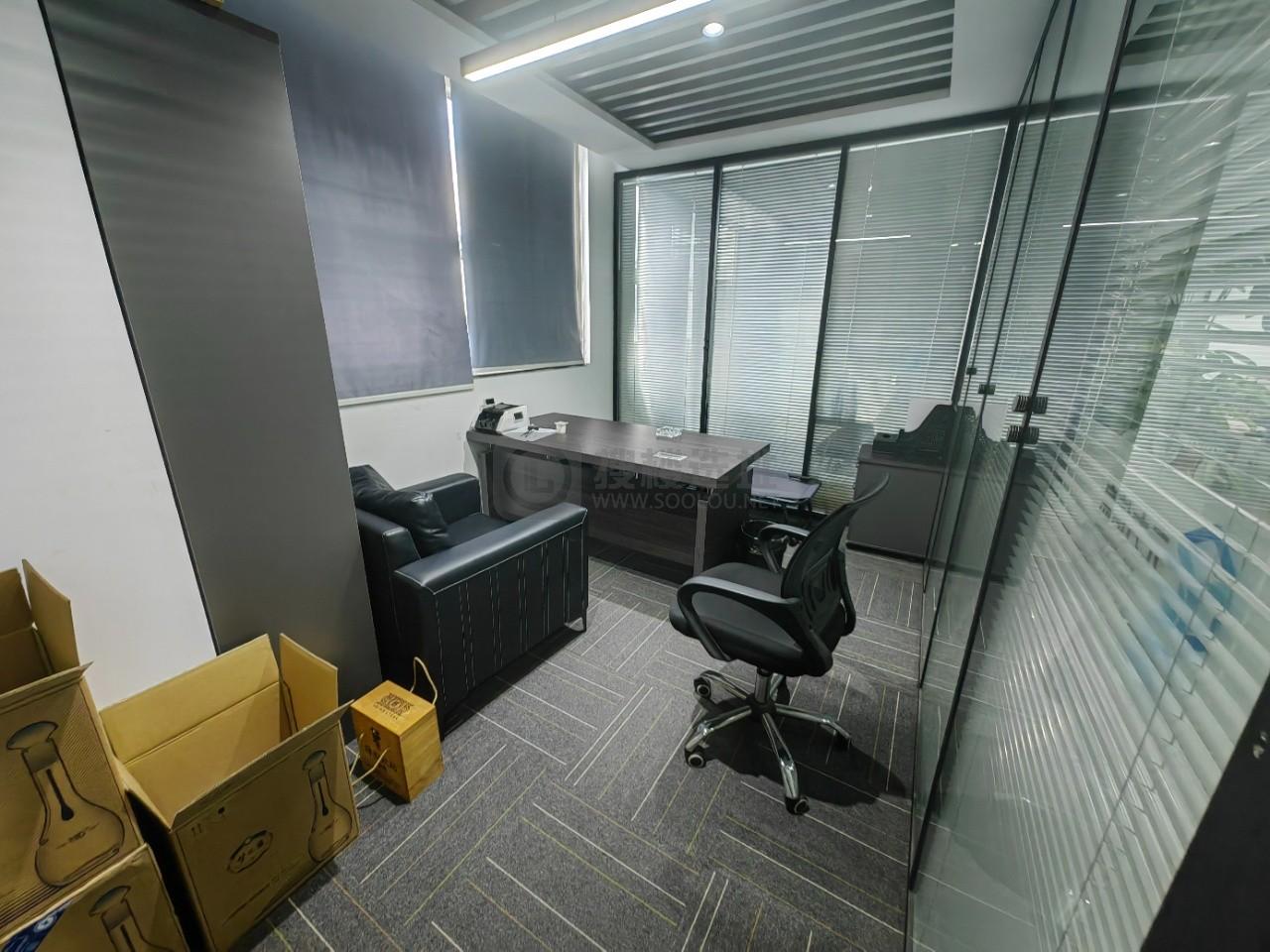 华泰证券大厦面积220平