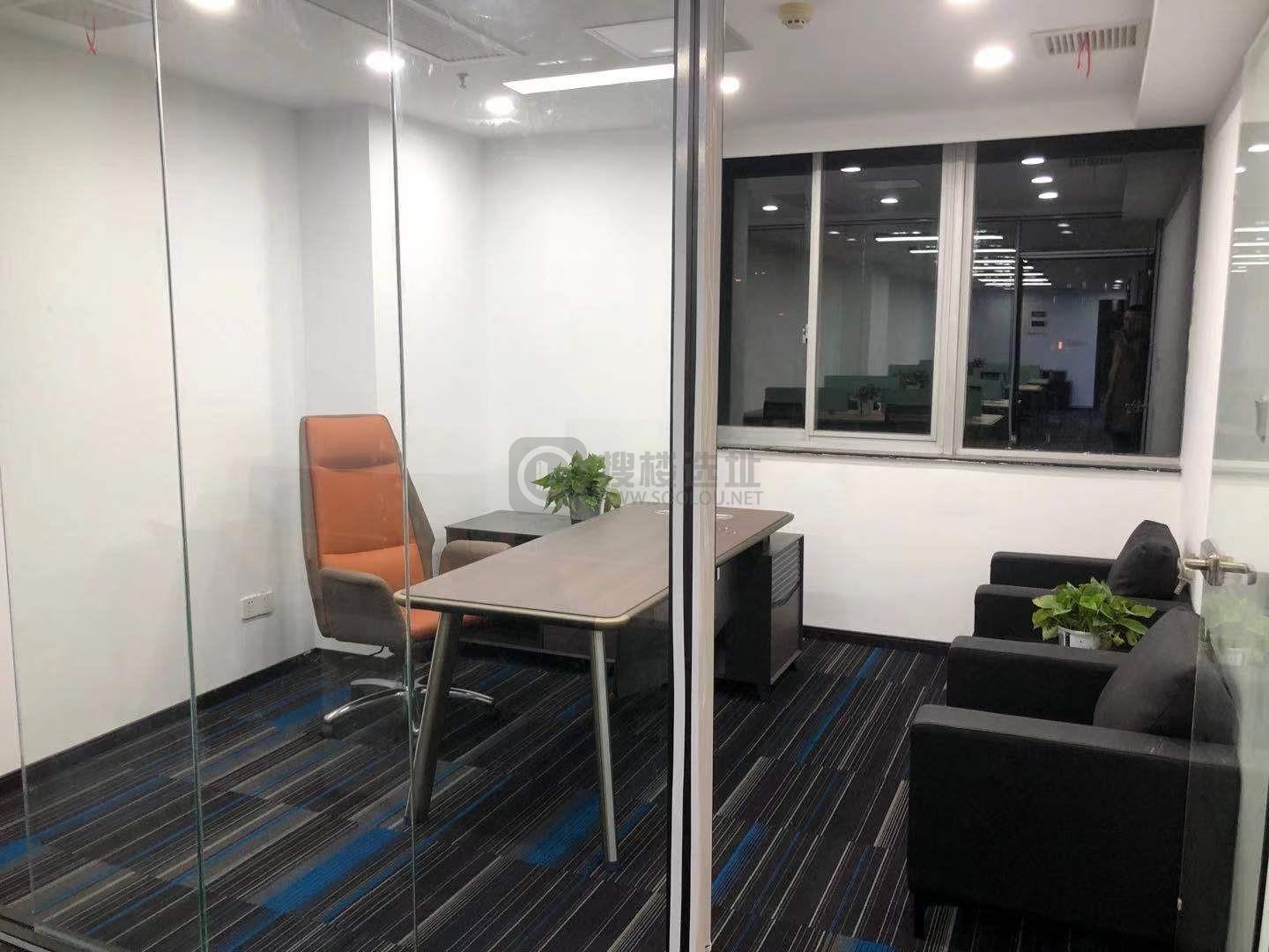 龙吟广场面积268平