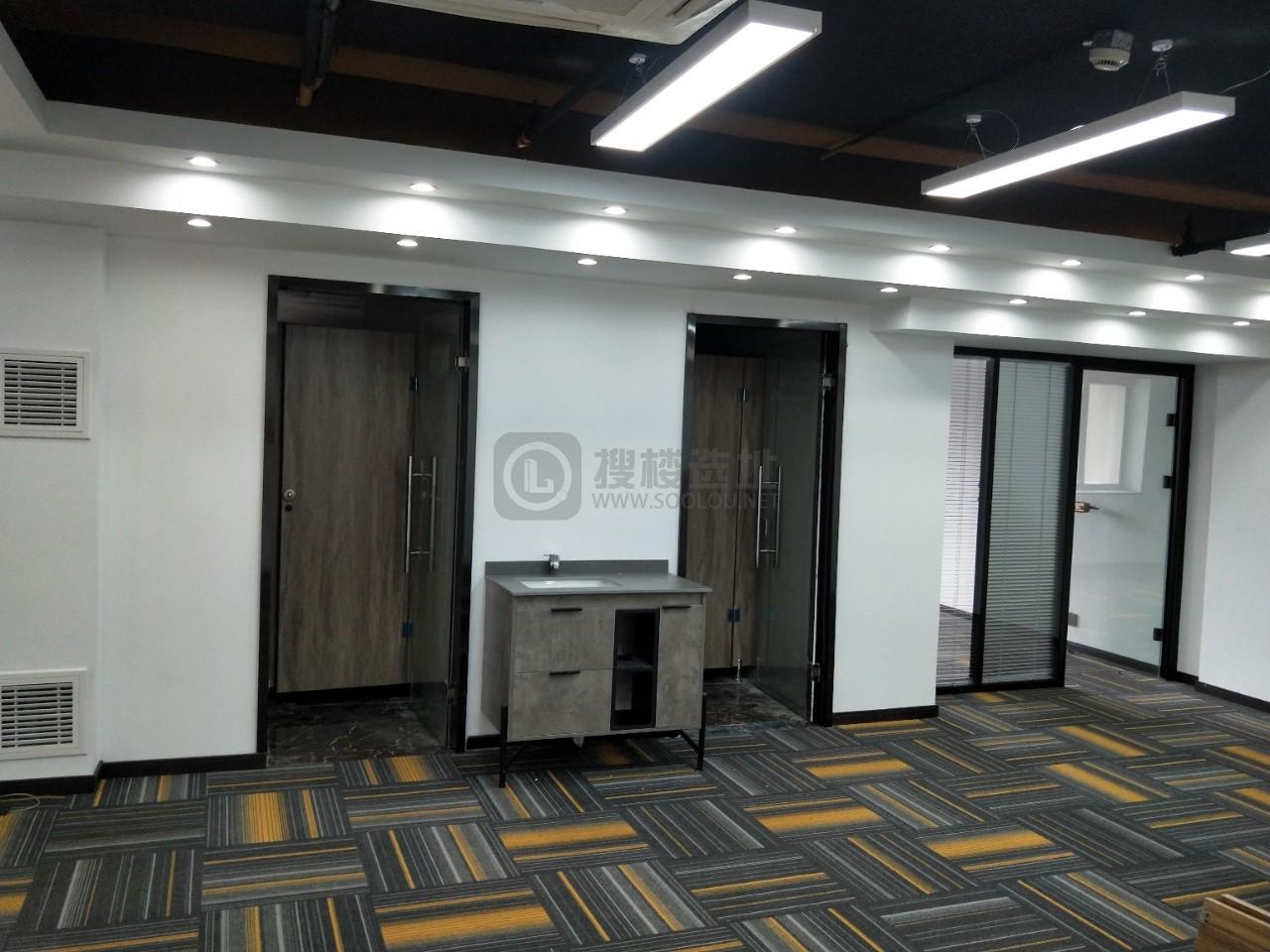 华荣大厦面积240平