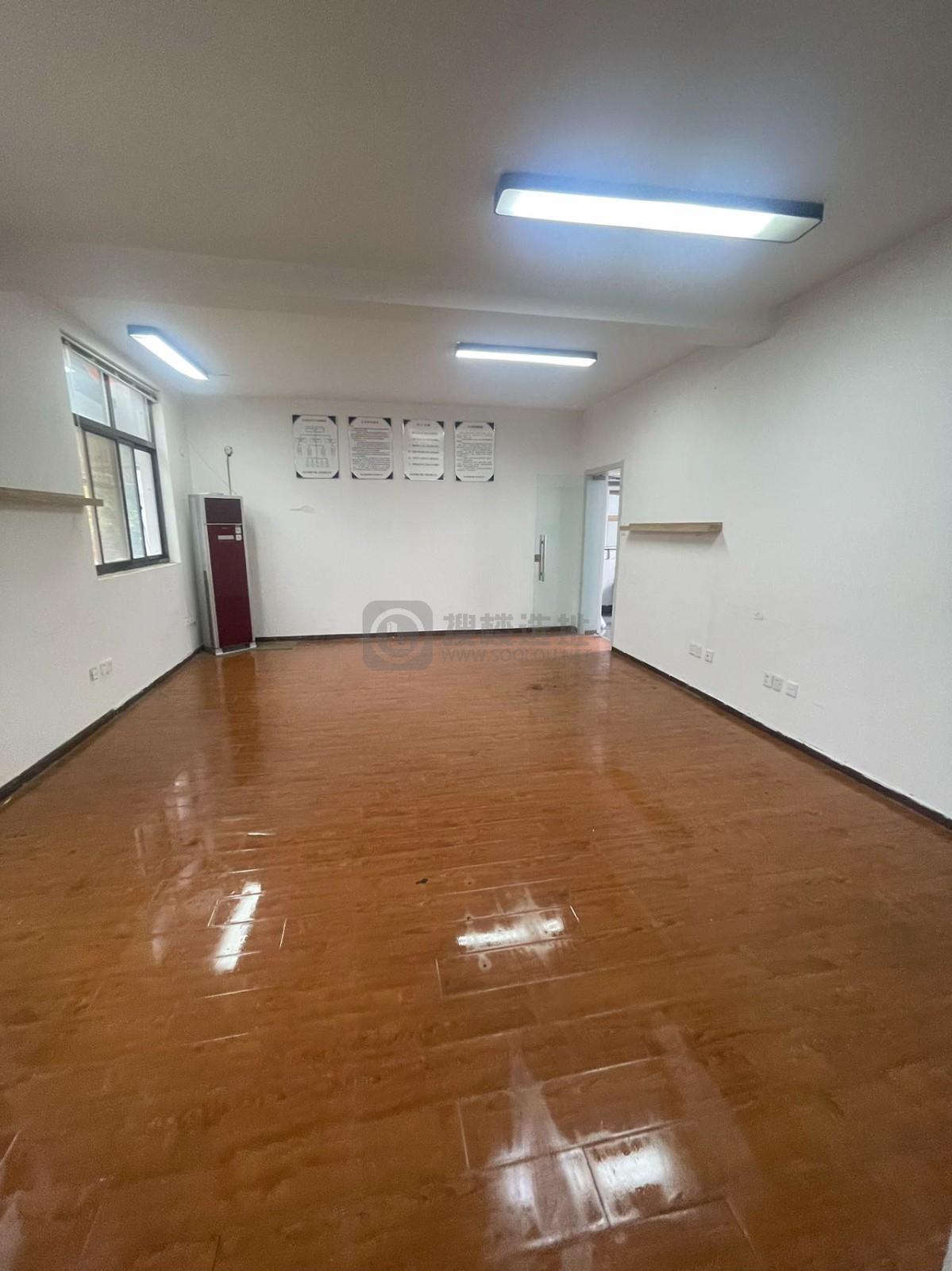 垠坤留创园面积70平