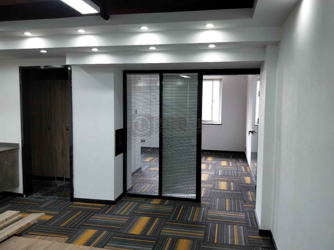 华荣大厦面积240平