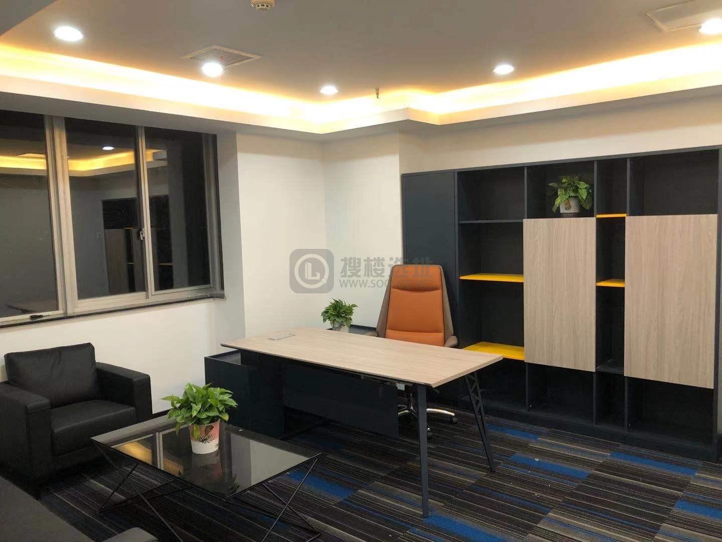 龙吟广场面积268平