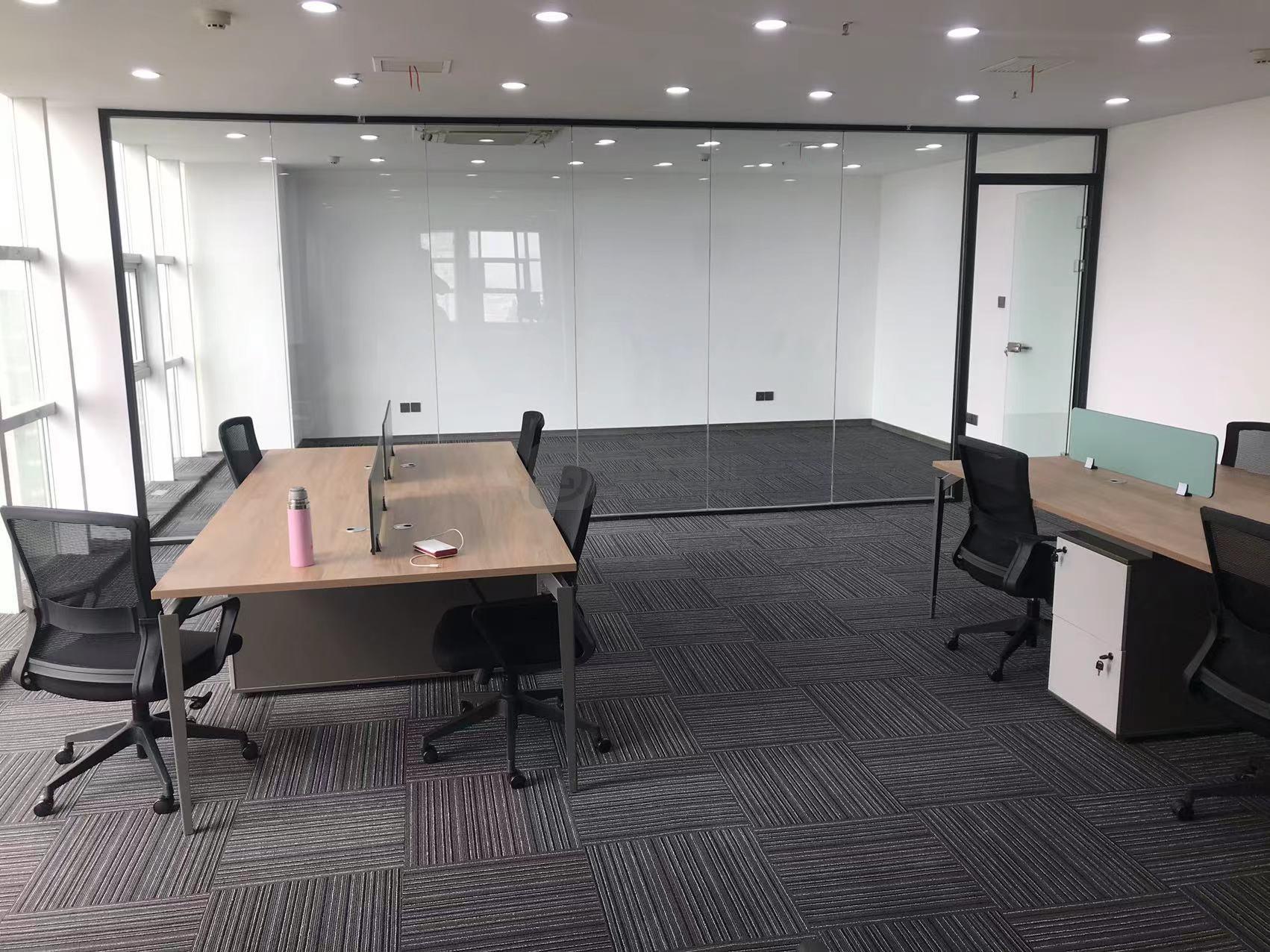 龙吟广场面积250平