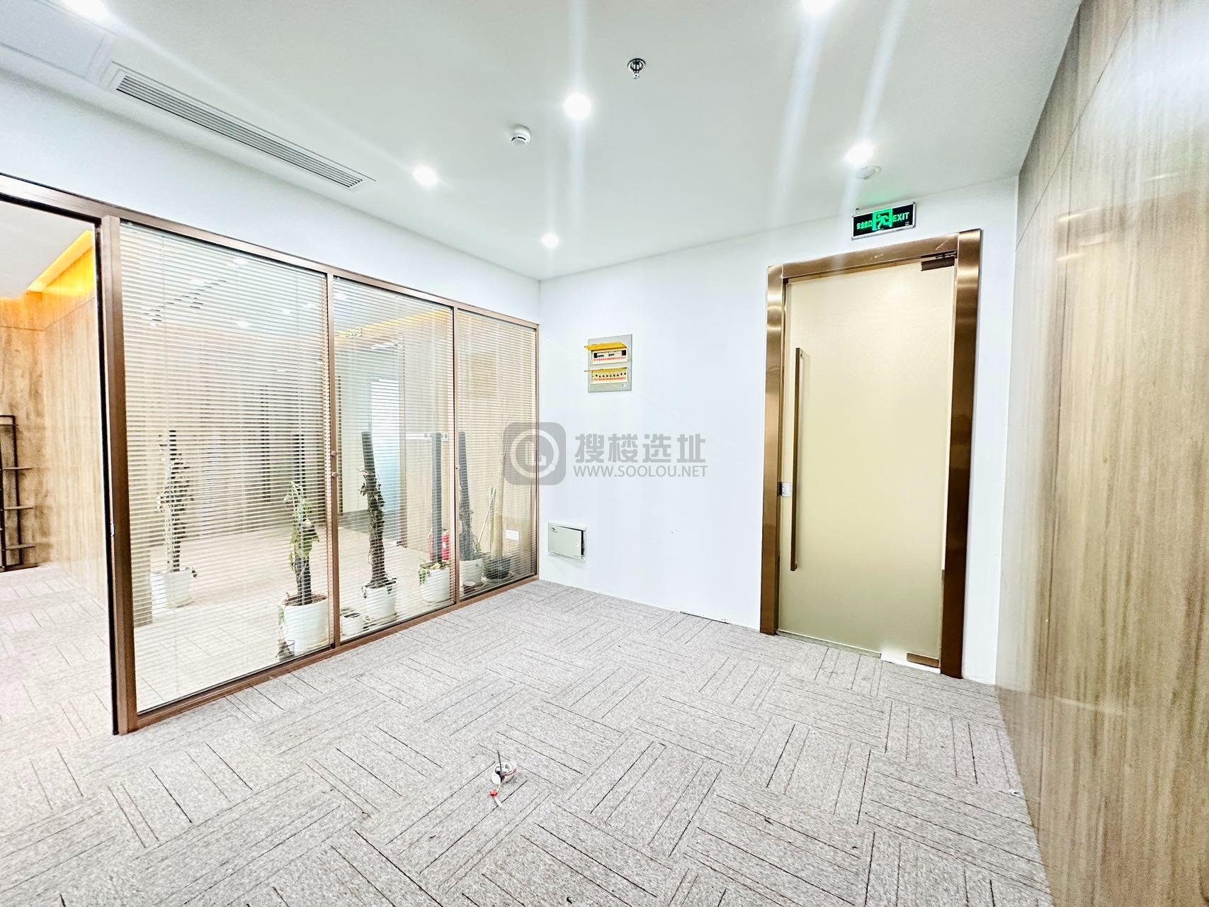 新地中心面积150平