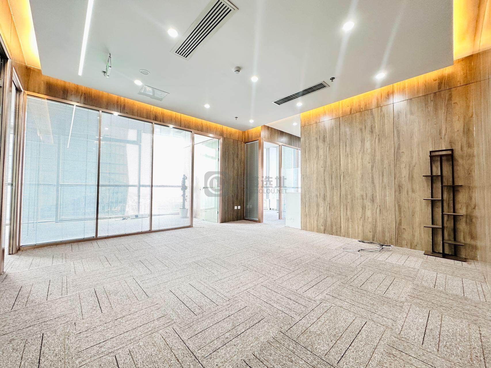 新地中心面积150平