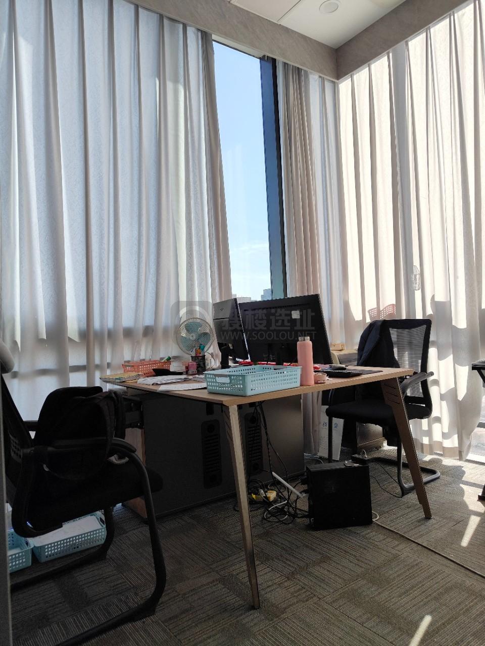 涵碧楼金融中心面积228平