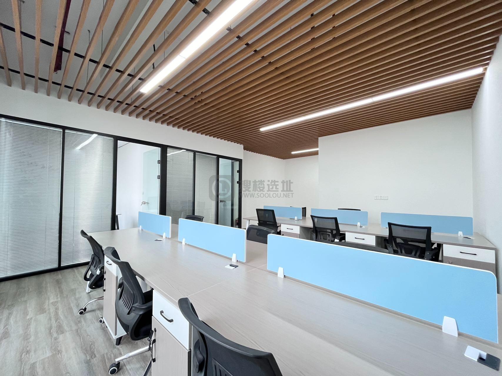 雨花客厅面积96平