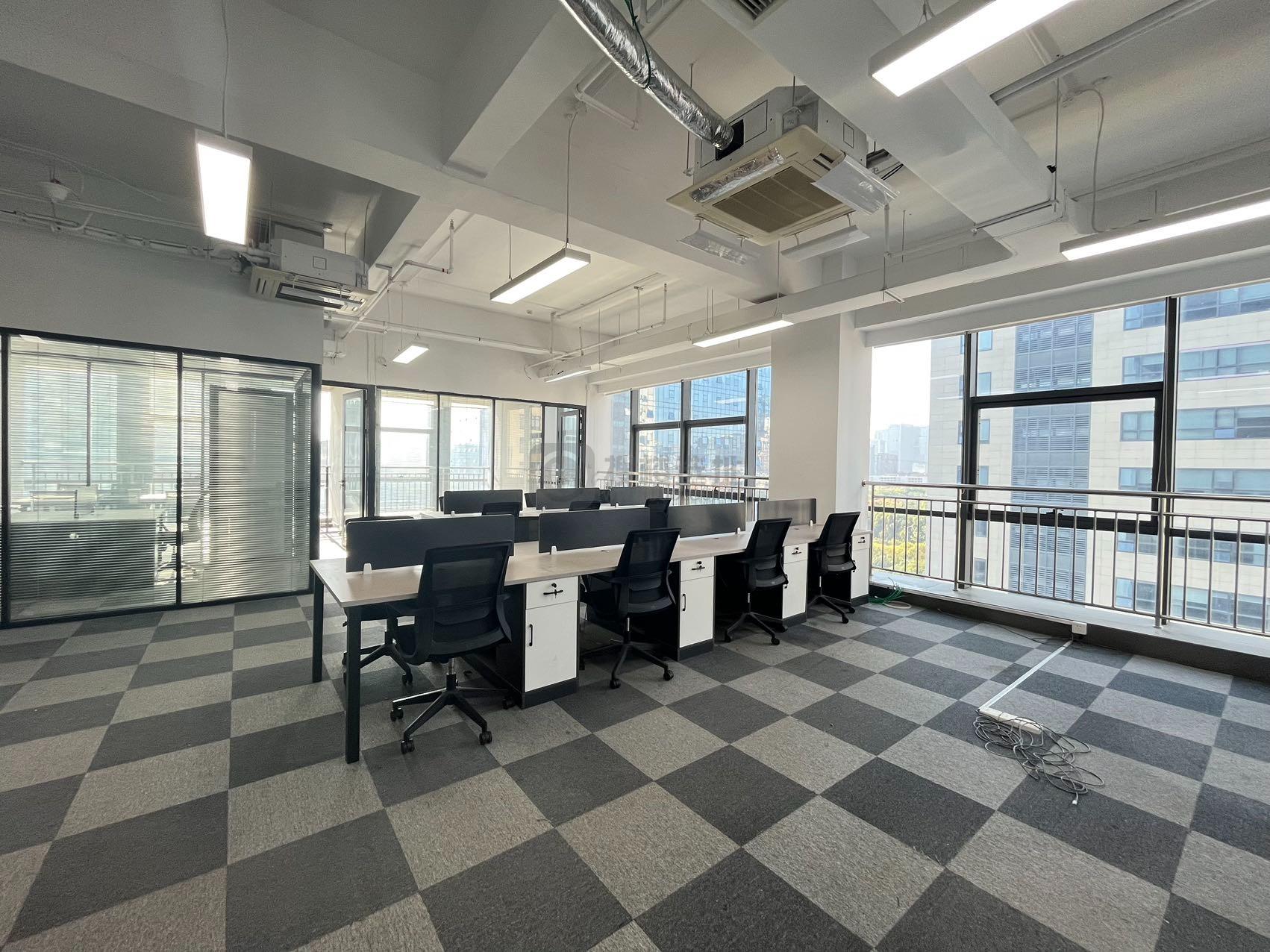 垠坤新城数据空间（信安大厦）面积216平