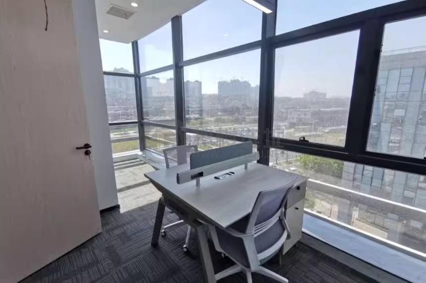 顶健科技大厦面积240平