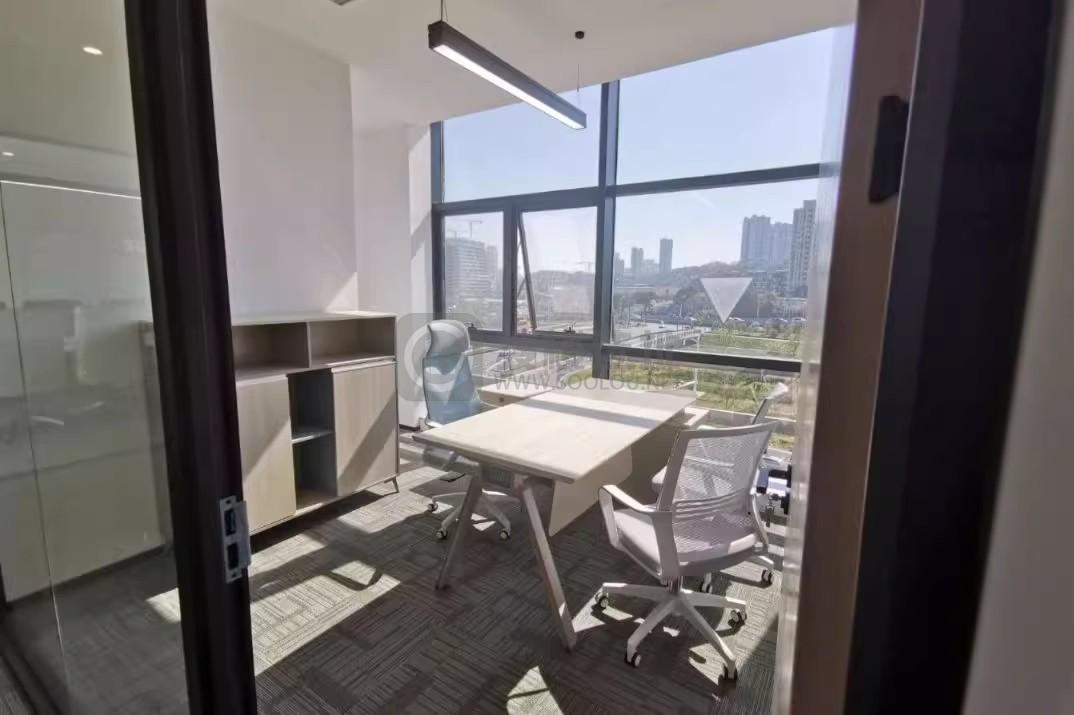 顶健科技大厦面积240平