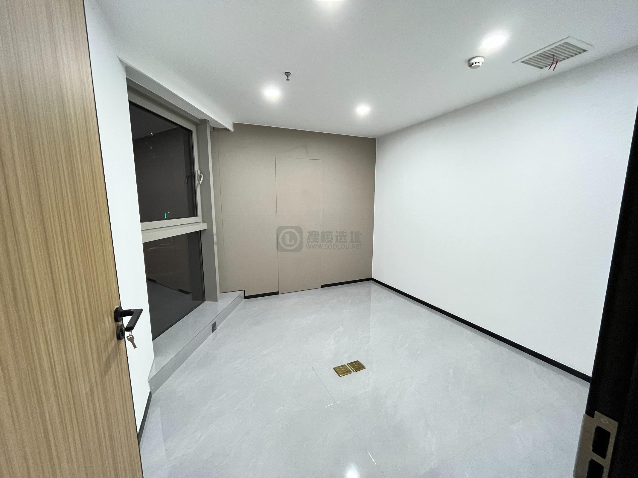 绿地之窗面积132平