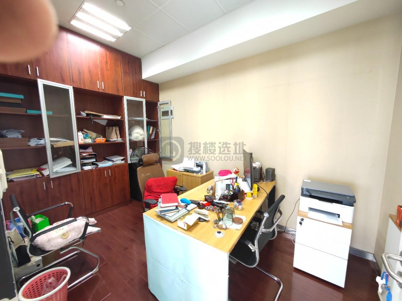 凤凰文化广场面积355平