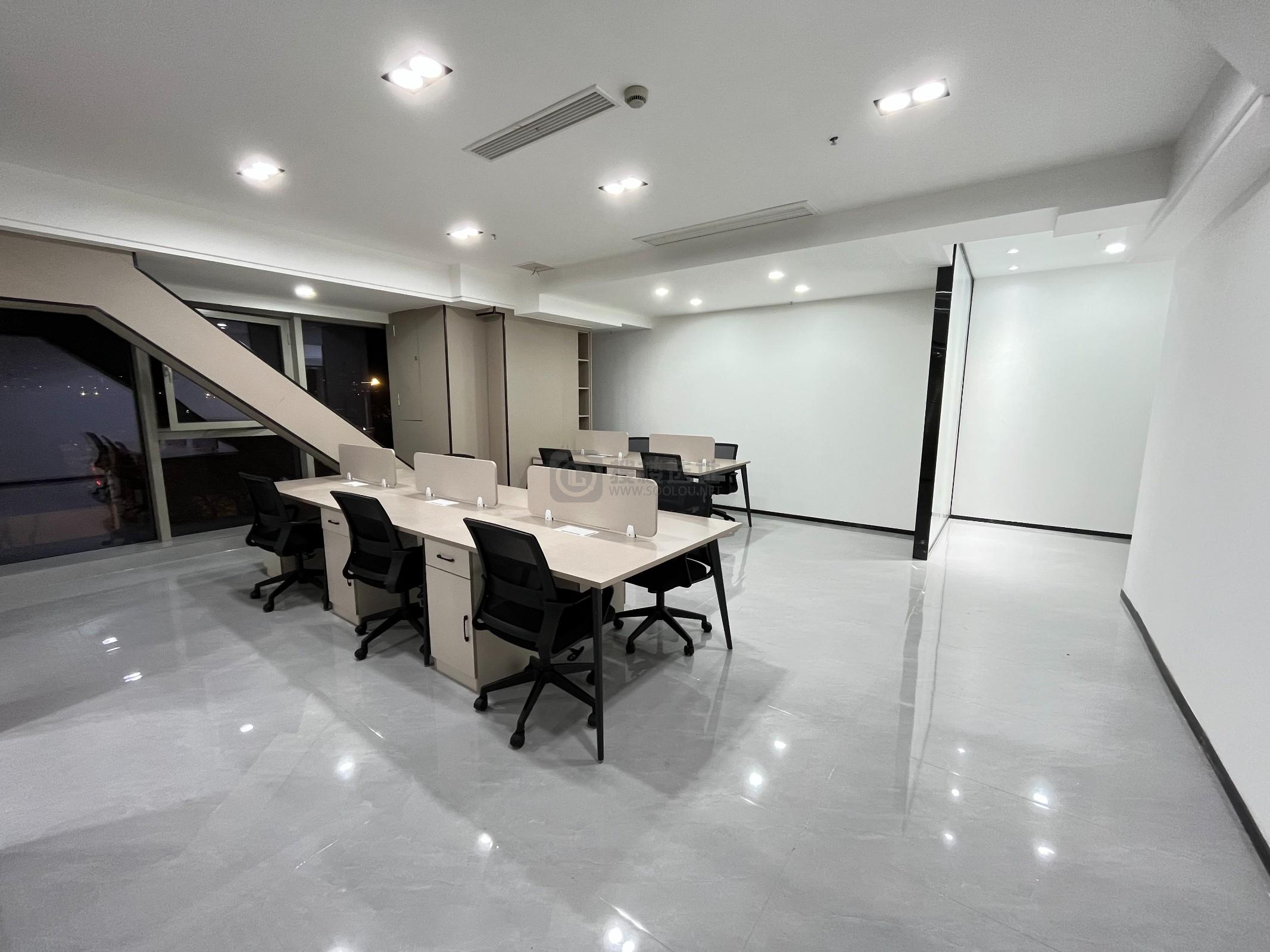 绿地之窗面积132平