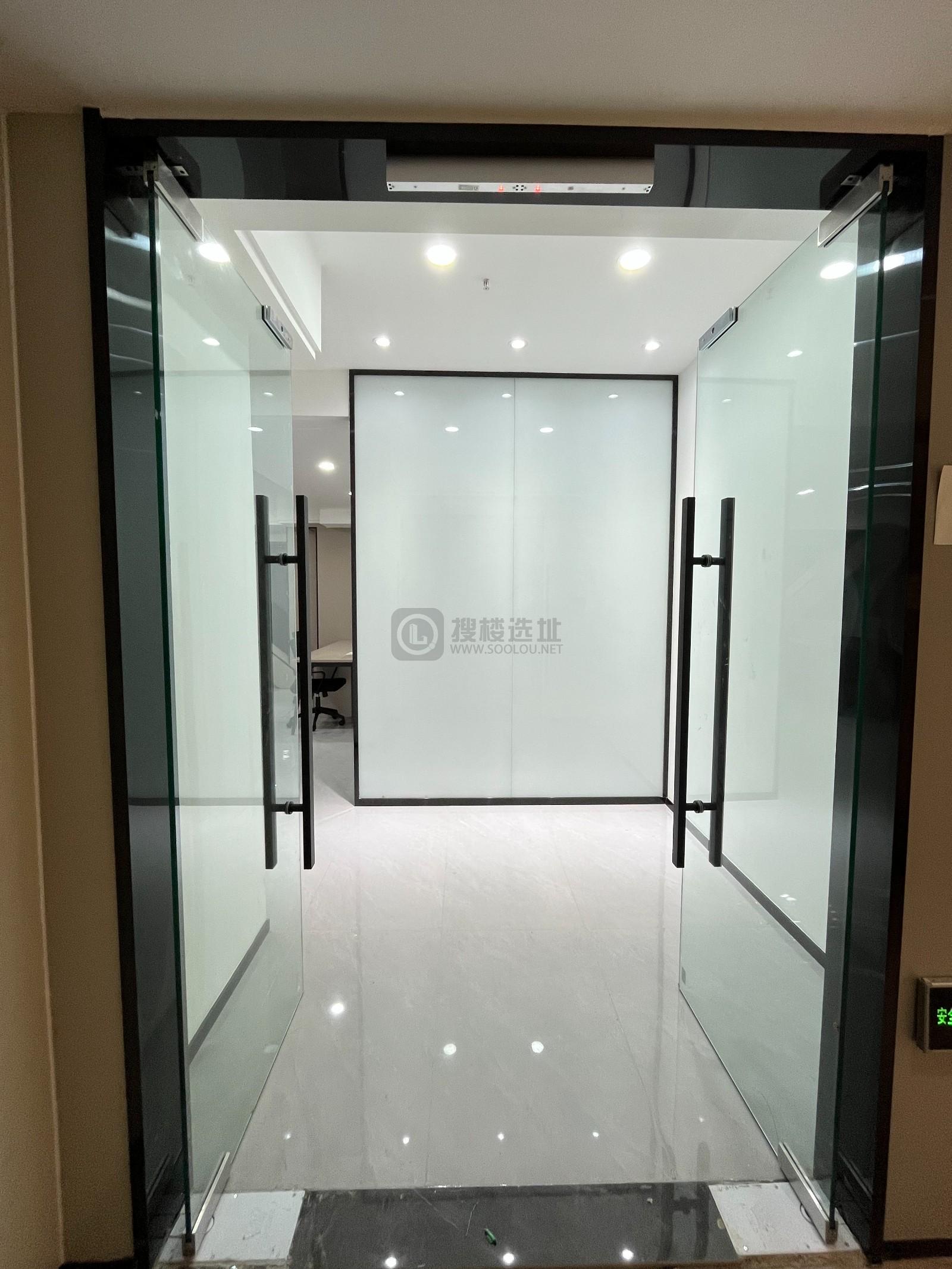 绿地之窗面积132平