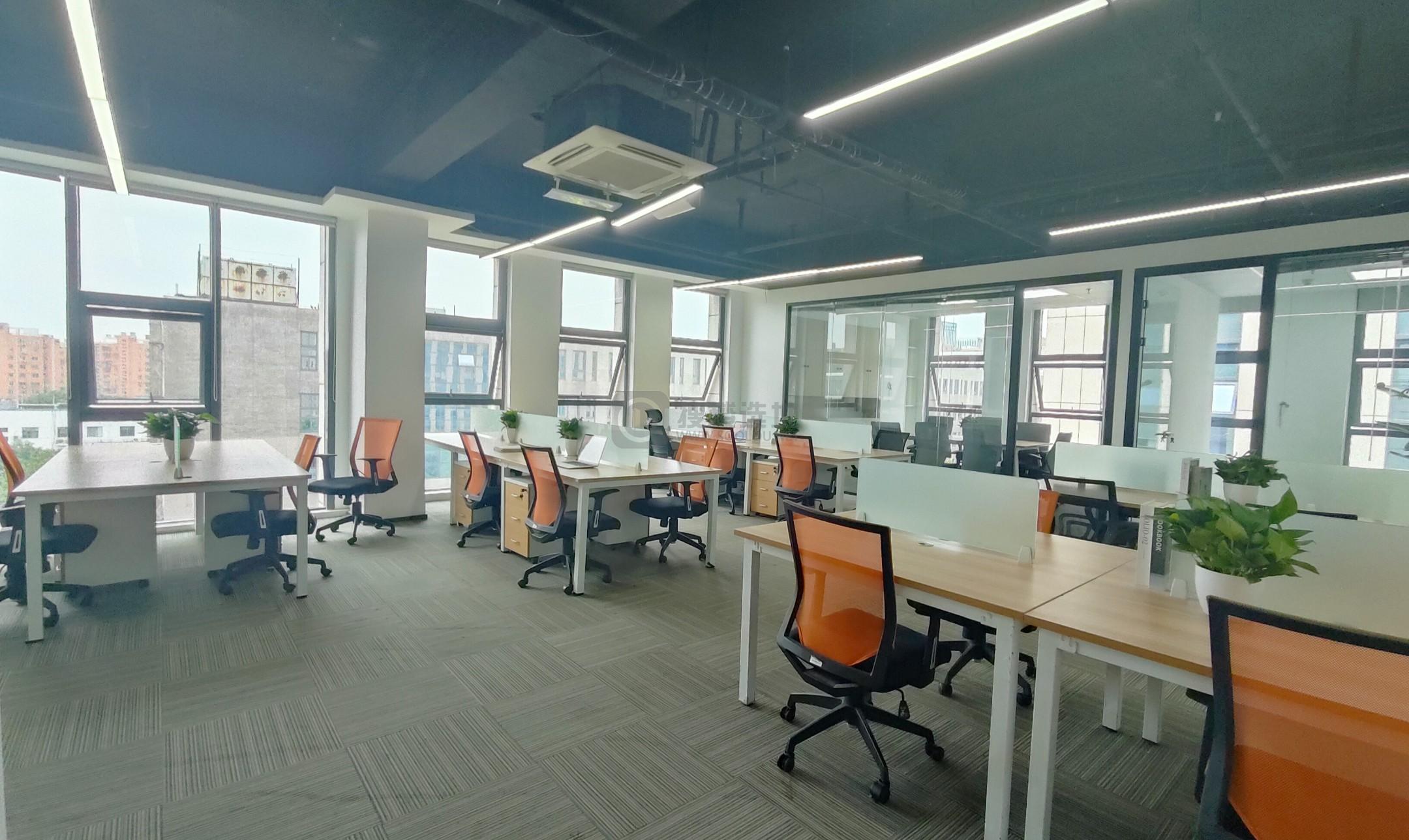 天溯科技园面积165平