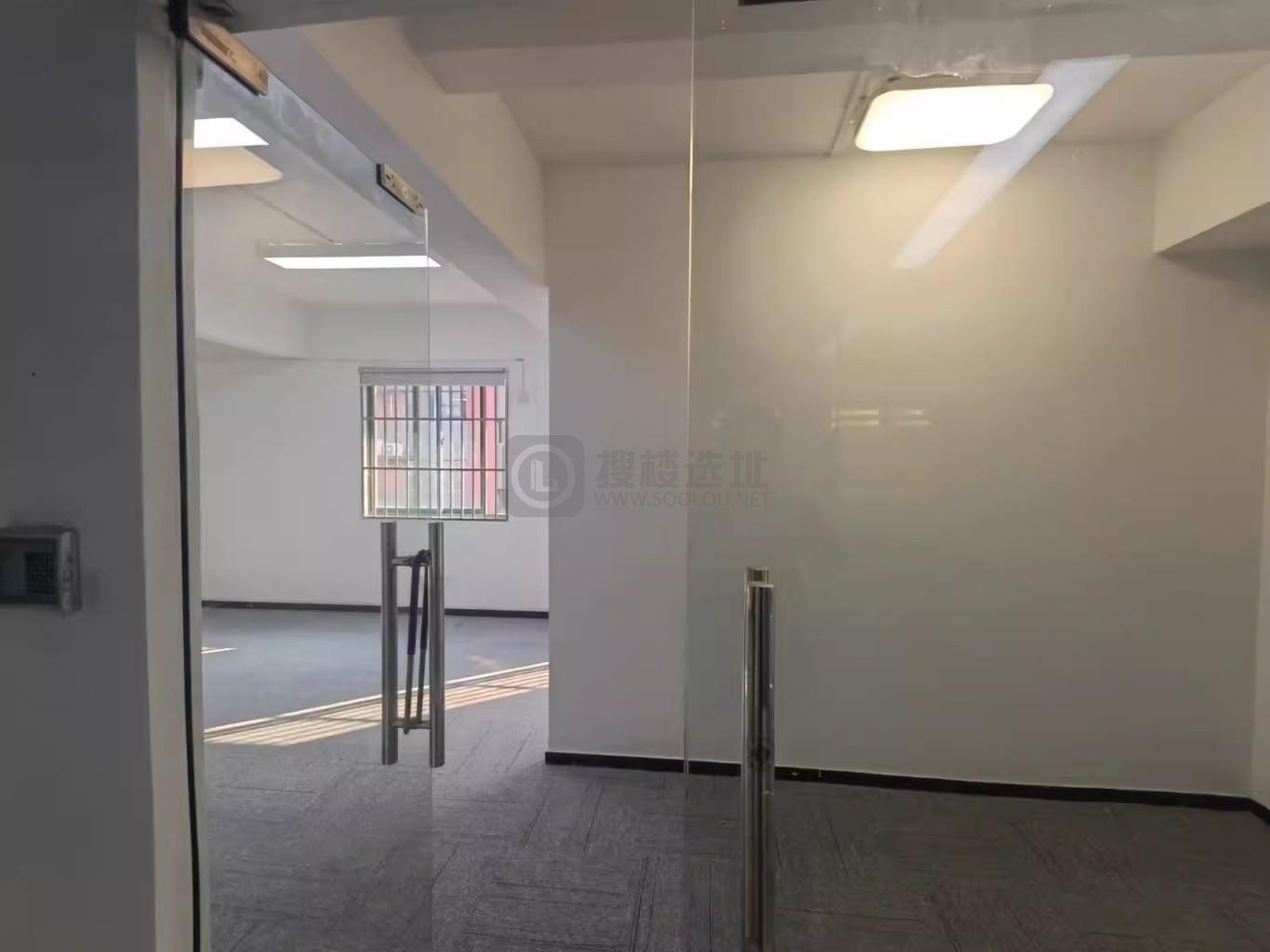 泽天能源面积82平