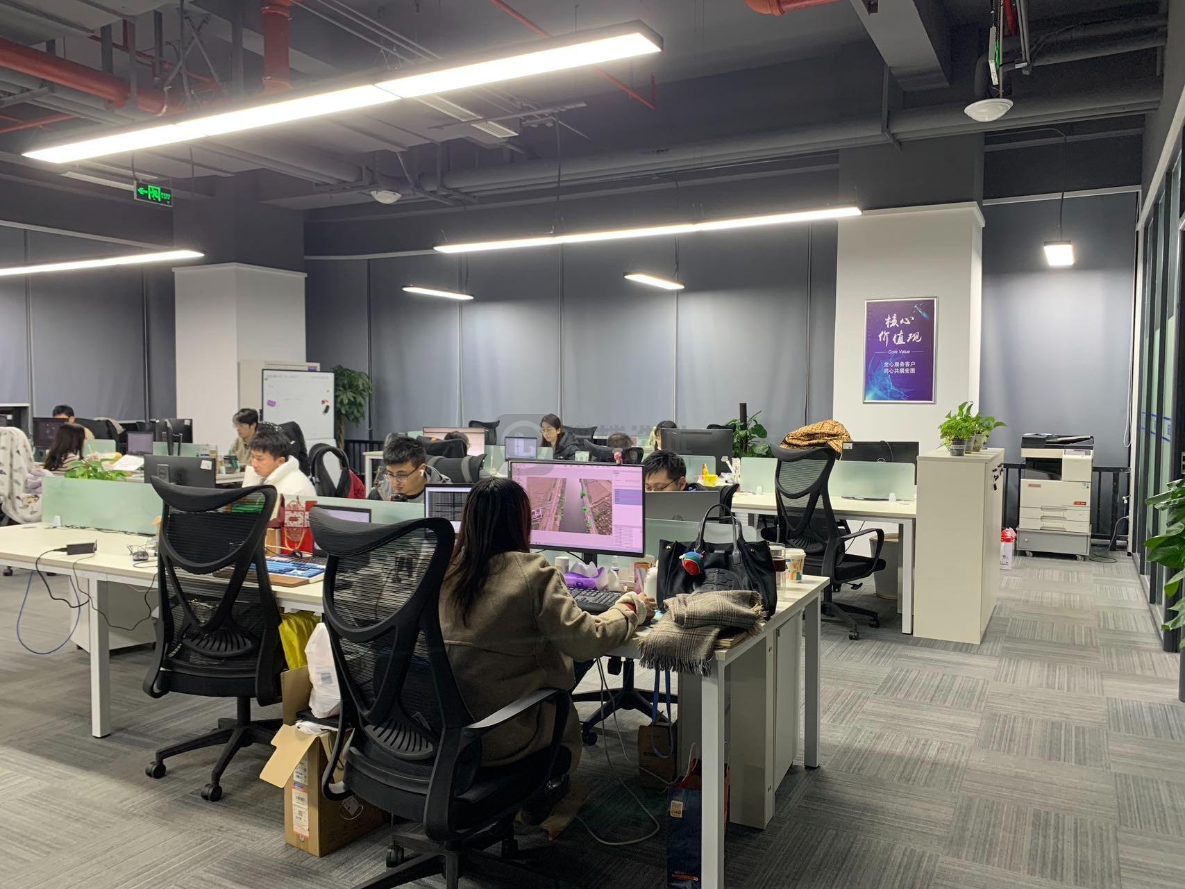 金地威新面积643平