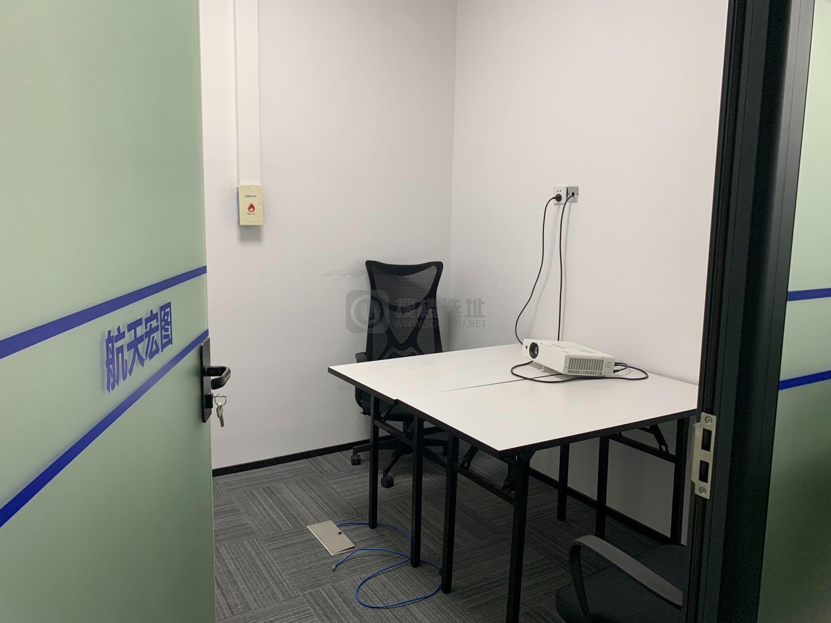 金地威新面积643平