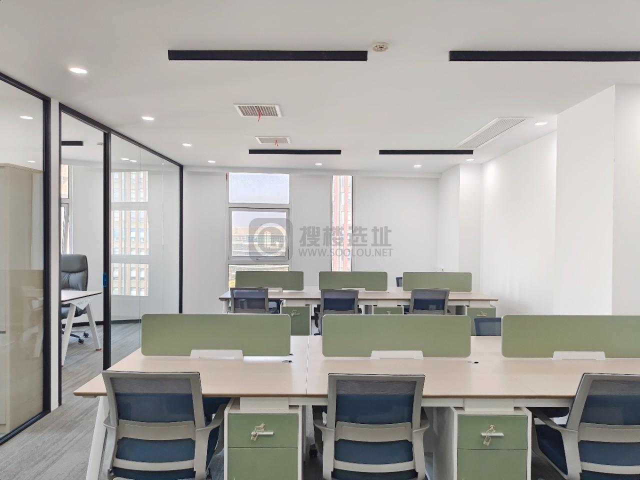 未瞰科技大厦面积155平