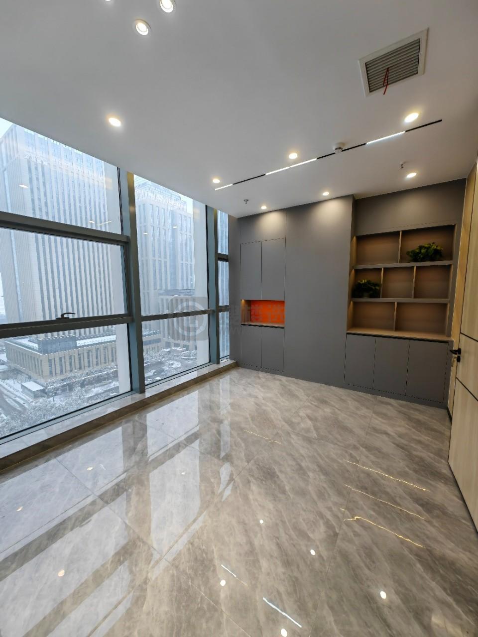 边城大厦面积152平