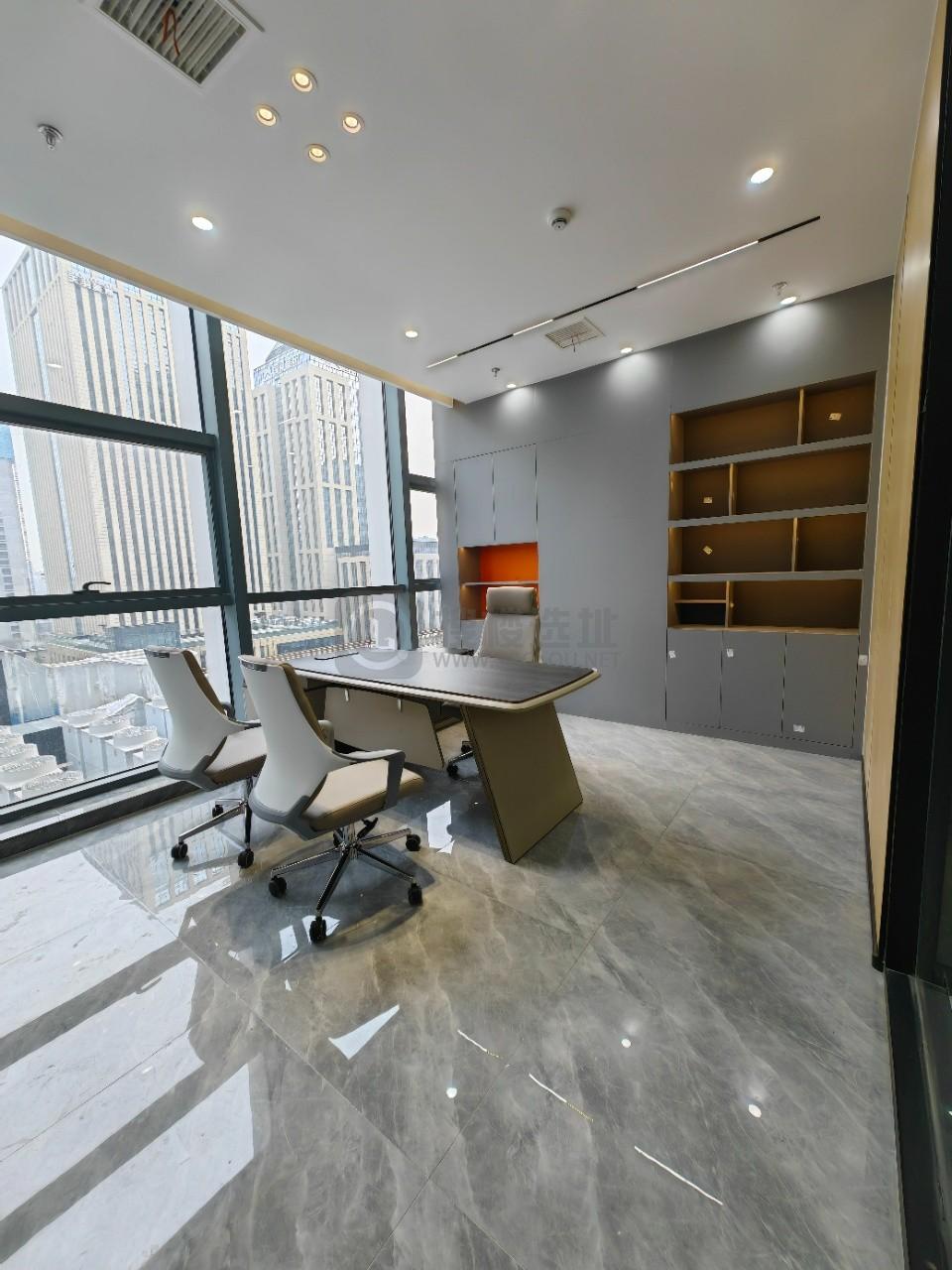 边城大厦面积152平