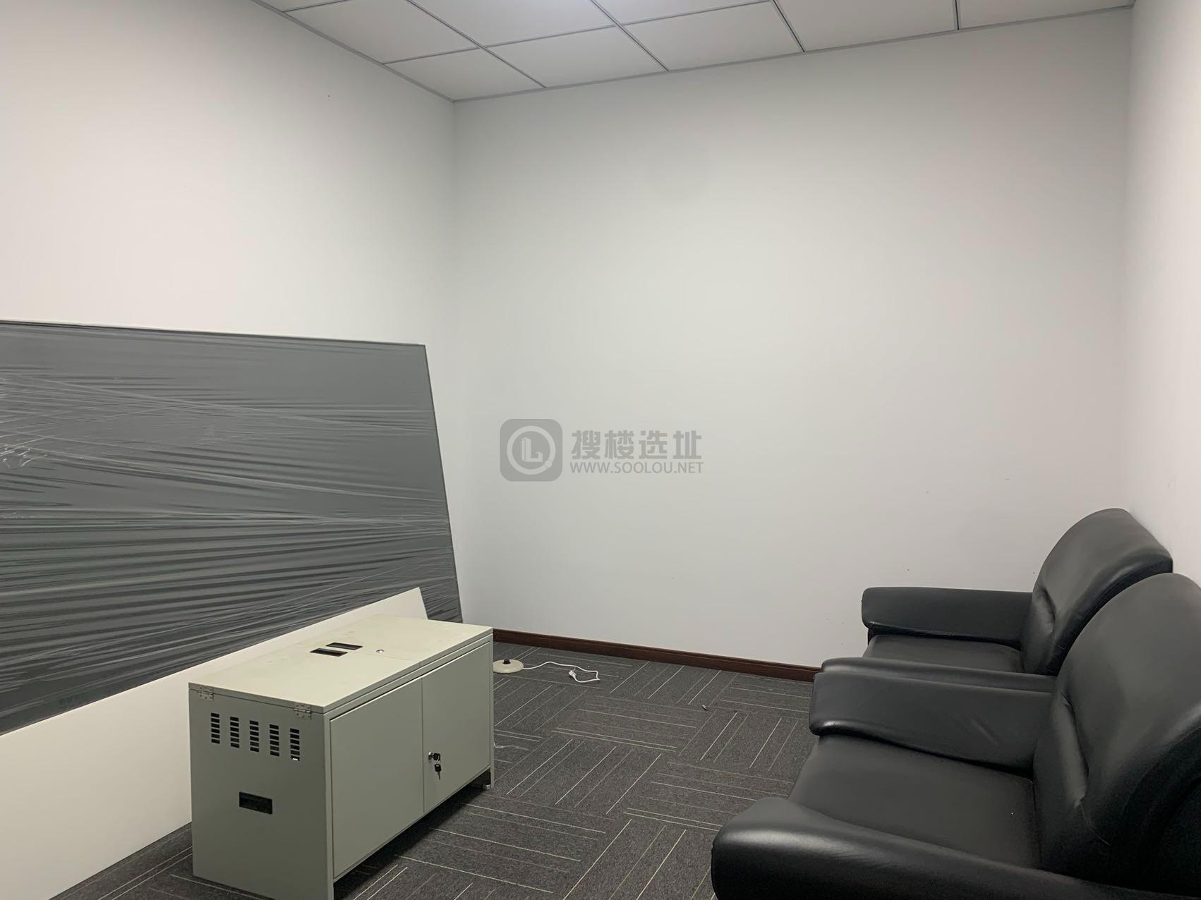 新华汇面积195平